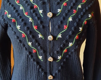 Women's traditional jacket