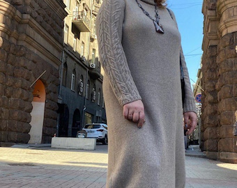 Gebreide jurk van merinowol, handgebreide coltruijurk, hoge hals jurk vrouwen, gebreide elegante winterjurk, gebreide lange truijurk