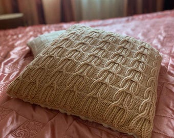 Knitted sweater pillow, knitted pillow cushion, merino wool pillow, zipper cushion cover, custom knit pillow, crochet pillow cover