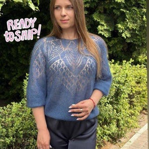 Maglione girocollo in mohair lavorato a mano, Maglione in mohair lavorato a maglia color denim, Maglione in mohair a maglia larga con pizzo, Maglione sottile in mohair fatto a mano