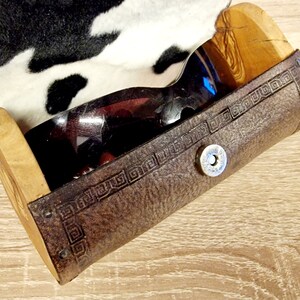 Glasses case XL leather & olive wood image 4