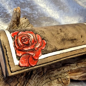 Glasses case leather with wood, silver-plated border. image 1