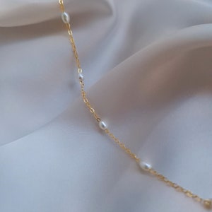 Goldperlenkette 14k Gold gefüllt Süßwasserperlen Brautkette Perlenkette Halsband Zierliche Perlenkette Hochzeitshalskette Bild 6