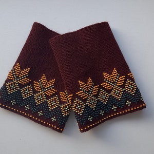 Beaded merino hand warmer Beaded merino hand warmer
