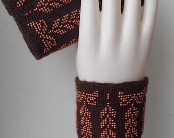 Hand knitted Wrist Warmers / Hand Warmers / Fingerless Gloves /Riešinės/ Brown color with plant motif
