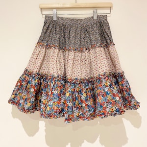 Cacharel Liberty Blumenrock mit kurzen Rüschen, Baumwolle, Preppy, Lolita, BCBG, Girlie, mehrfarbig, Größe 34 Fr
