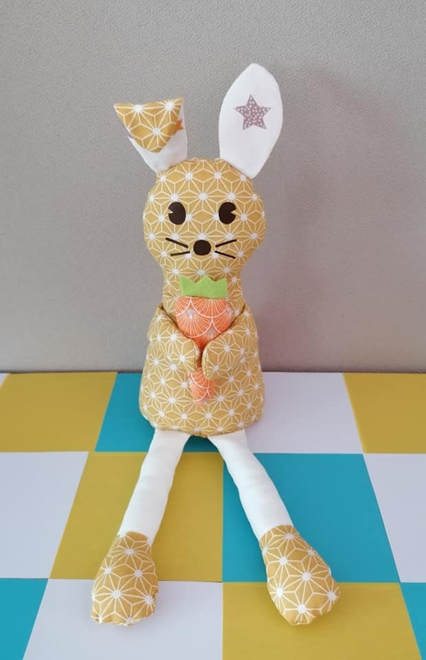 Lapin Décoratif Assis