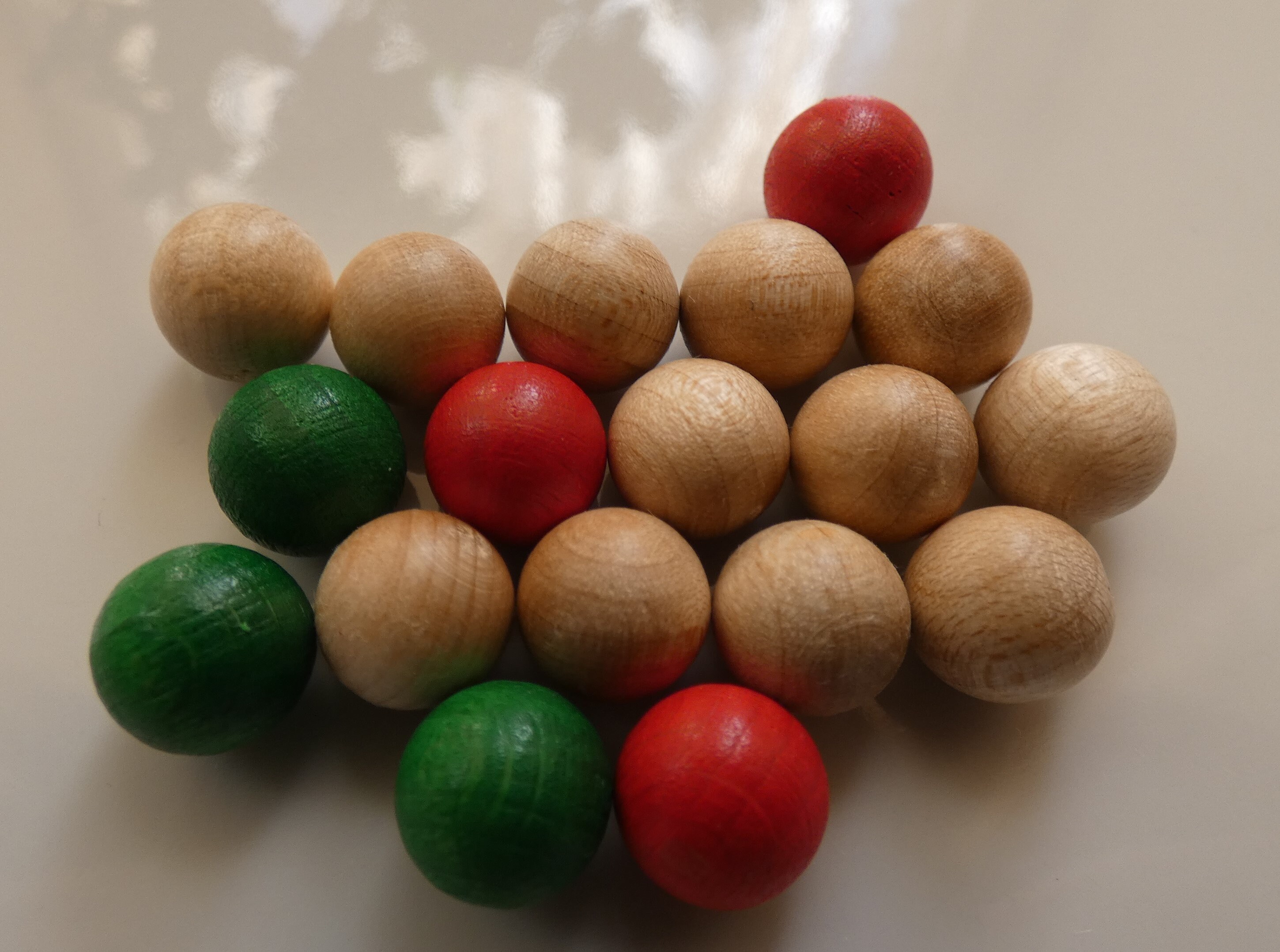 Wooden Ball Set for Tyrolean Roulette, Roulette Accessories, 18 Balls