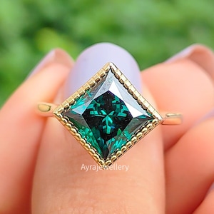 East West 3 CT Princess Cut Green Moissanite Engagement Ring Vintage Bezel Set Wedding Ring Colored Moissanite Diamond Ring Anniversary Ring