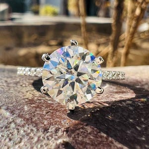 4 CT Round Cut Moissanite Engagement Ring 14K White Gold Wedding Ring Unique 6 Prong Ring Round Cut Solitaire Diamond Ring Anniversary Ring