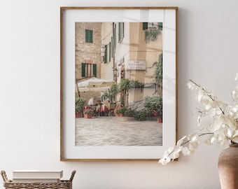Italian Scene Print: Piazzetta Romana with Restaurant, Instant Download | IT205