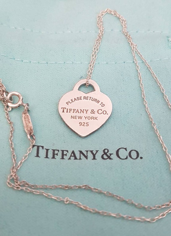 Tiffany and Co. Heart Pendant Mini 