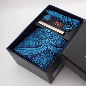 Ensemble cravate bleu cyan à motifs cachemire / pochette pour carte de visite / ensemble de boutons de manchette noeud papillon / cravate de mariage / pinces à cravate / cadeau pour homme garçons d'honneur