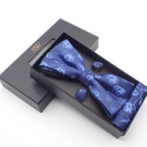 Set papillon Paisley Blue Ghost/Set papillon con fazzoletto da taschino e gemelli/Cravatta da matrimonio/Fermacravatta/Regalo per uomo/Groomsmen