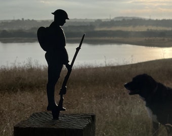 Lest We Forget 6" Metal Soldier GARDEN DECORATION with Stake Garden Wall Art, Metal Army Soldier statue, WW1 or W W2 Steel Soldier