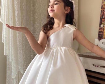 Satin Flower Girl Wedding Tulle Dress, Communion Dresses, Baptism Dresses,Formal Dresses, Birthday Dress, Knee length, Big Bow, One Shoulder