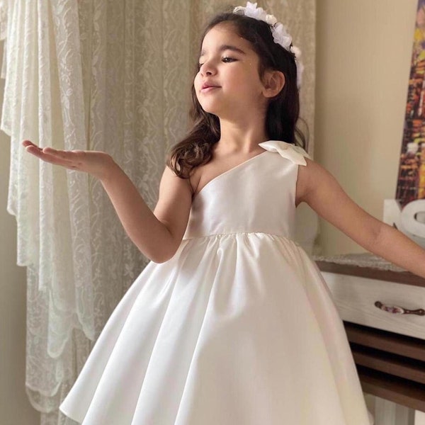 Satin Flower Girl Wedding Tulle Dress, Communion Dresses, Baptism Dresses,Formal Dresses, Birthday Dress, Knee length, Big Bow, One Shoulder