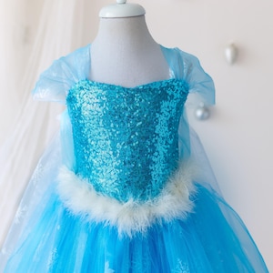 Festive Elsa Costume: Blue Princess Gown for Toddlers, Frozen-Inspired Cosplay Outfit