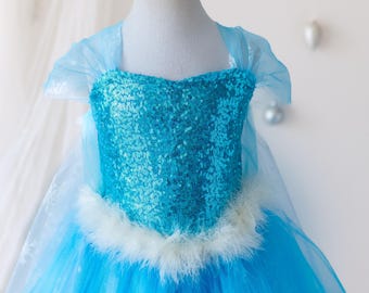 Festive Elsa Costume: Blue Princess Gown for Toddlers, Frozen-Inspired Cosplay Outfit