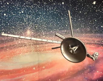 Voyager 1 Space Probe Hanging Model | NASA Deep Space Mission Ornament | Interstellar Spacecraft STEM Decor Gift