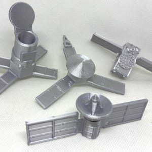 Spacecraft Models 3D Printed Satellite & Space Probe Collection | Hubble Voyager Juno NASA Astronomy STEM Decor Display Gift