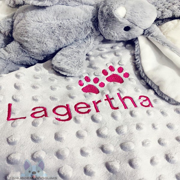 Personalised XL Pet Dog, Cat Blanket with two Paws. Minky bubble blanket