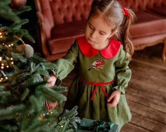 Robe de Noël verte émeraude pour tout-petit, cadeau de Noël pour bébé, robe de noël en lin pour filles, robe de bébé fille pour Noël, robe avec broderie