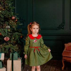 Green emerald toddler Christmas dress, baby Christmas gift, Linen Christmas girls dress, baby girl dress for Xmas, dress with embroidery image 4