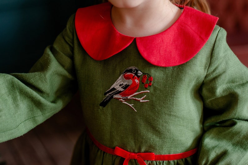 Green emerald toddler Christmas dress, baby Christmas gift, Linen Christmas girls dress, baby girl dress for Xmas, dress with embroidery image 6
