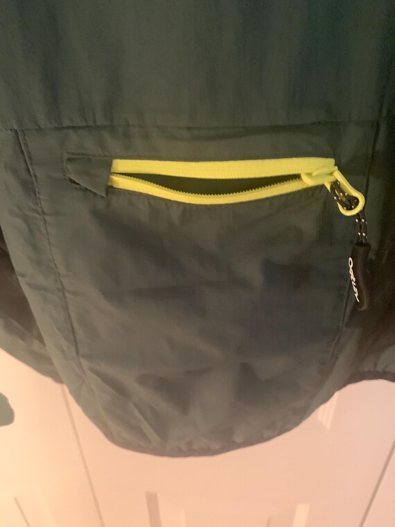 Oakley Regular Size Lightweight Windbreaker in Gr… - image 4