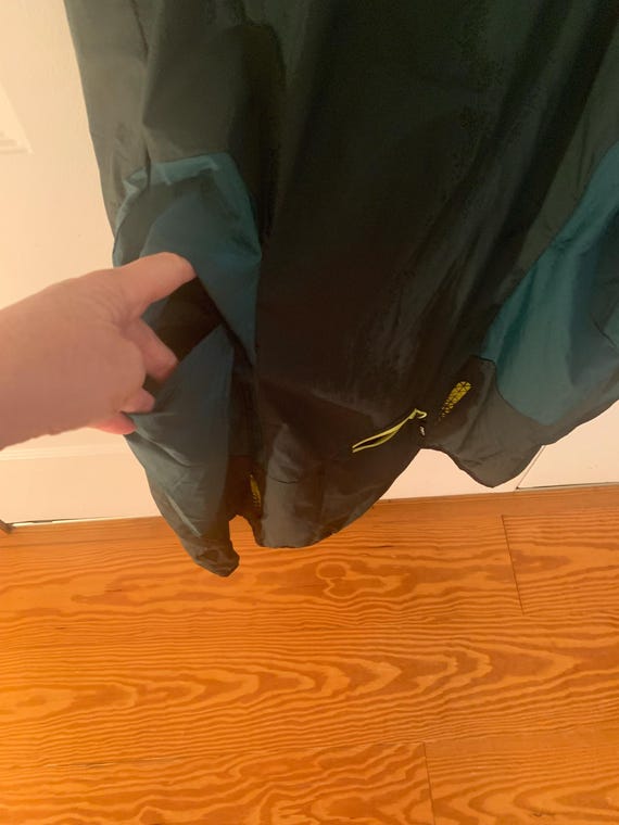 Oakley Regular Size Lightweight Windbreaker in Gr… - image 3