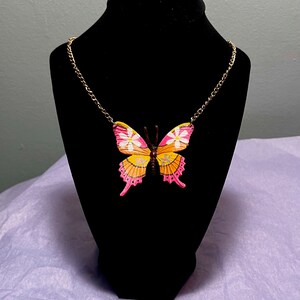 70s-Pattern Butterfly Necklace