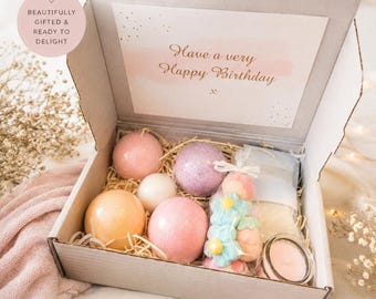 Bath Bomb Gift Set | Luxury Spa Pamper, Bath Salts, Candle, Face Mask