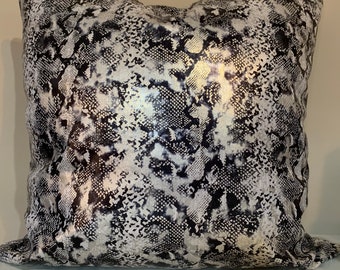 Snake skin print pillow cover. Throw pillow cover.