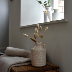 Steingut Trichtervase | Rustikale Vase | Beige Haferflocken Stein Glas | Landhaus | Skandinavisch | Modern | Speckle Grat