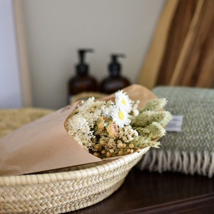 Arreglo de flores silvestres secas naturales / Margarita / Campo / Flores / Vida en el campo / Floral / Decoración del hogar / Hecho a mano / Regalo / Presente