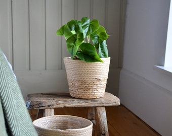 Seagrass Woven Basket | Natural Beige | Storage | Country Storage basket | Planter Home decor | rustic | homely |cosy |Greenery