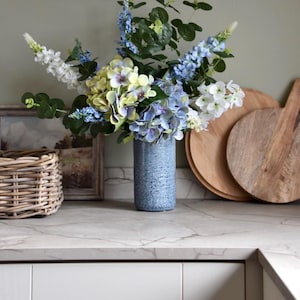Blaue getrocknete Hortensie Blumenarrangement | Blüte Künstlich|  Kunstblumen | Grün | Blumen | Landleben | Blumenmuster| Braut | Hochzeit