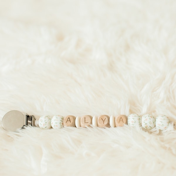 Daisy Personalized Pacifier Clip, Custom Name pacifier Clip, Newborn customized pacifier clip