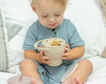 Składany silikonowy kubek na przekąski dla maluchów z pokrywką