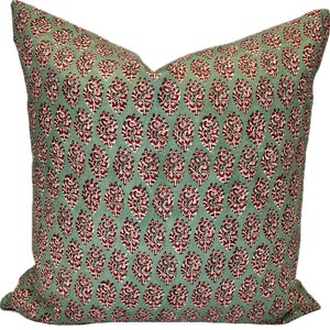 Carolina Irving Susa Paisley Sage and Cayenne Cushion Cover Pillow Cover Home Deco Home Interior