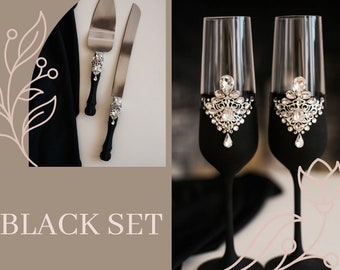 Wedding glasses, Black Gothic wedding glasses and cake cutting set, Gothic-style wedding items, glasses and cake knife