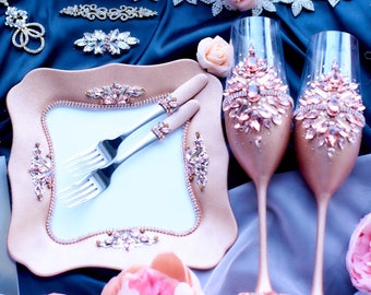 Wedding Glasses and cake server set in Rose Gold Color Wedding cake server Personalized Toasting glasses Champagne flutes