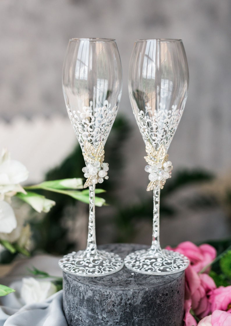 Wedding Glasses for Bride Groom Champagne Flutes Personalized