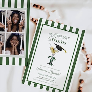 Op de afbeelding: Uitnodiging voor een afstudeerfeest met groen-witte streepjesrand. De uitnodiging luidt "A Tini Bit Smarter" met een martini glas afbeelding. Bevat de naam van de afgestudeerde, datum, tijd en locatie.