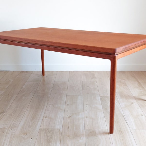 Mid Century Retro Danish Dining Table By Johannes Andersen For Christian Linneberg