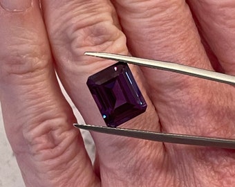 5.45ct Color-Change Russian Lab Created Alexandrite 11x9mm Emerald Shape Step Cut Loose Faceted Gemstone