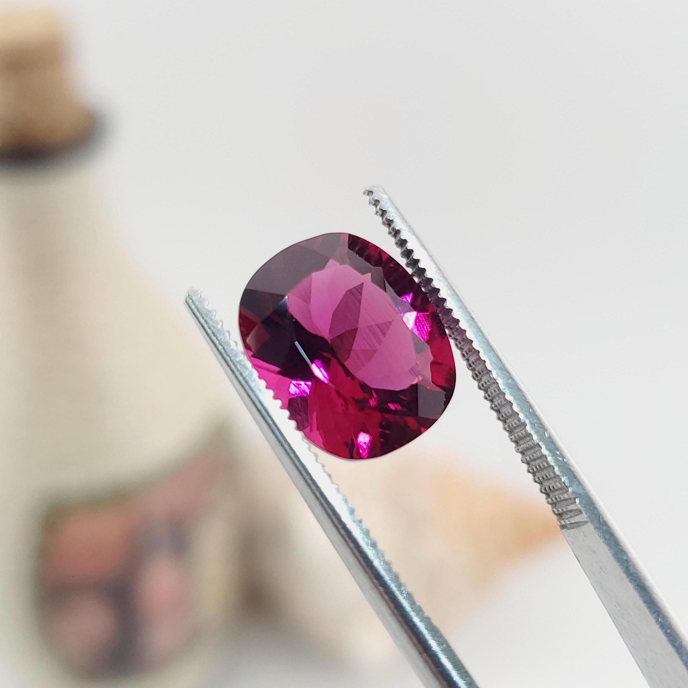 4.35ct Lab Created Bixbite Red Beryl 12x10mm Rectangle Cushion Cut