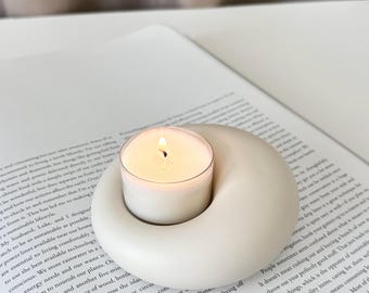 Portavelas orgánico The Sanctuary, pequeño recipiente para velas de color neutro, moderno soporte para velas de hormigón, decoración estética en piedra, estilo minimalista para el hogar.