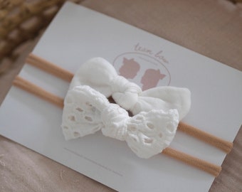 Musselin Haarband für Neugeborene - Weißes Babyhaarband mit niedlicher Haarschleife - Handgemachtes Accessoire für Kinder